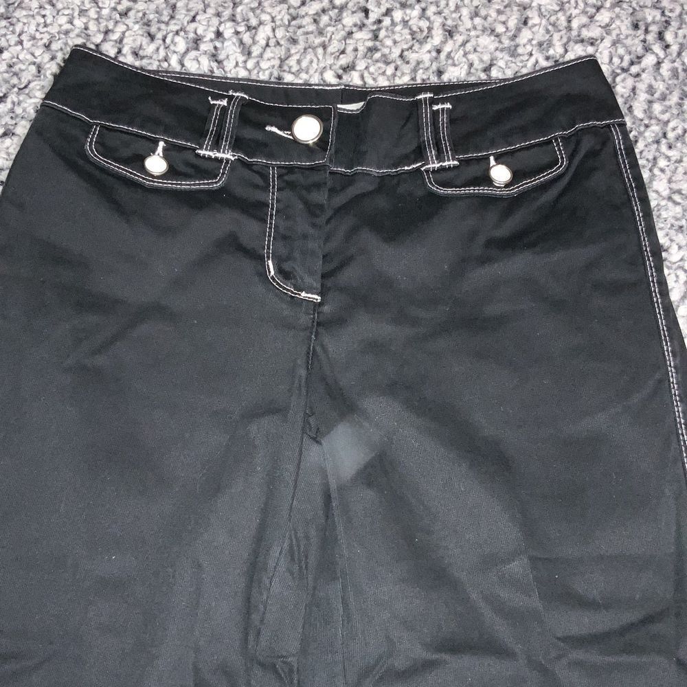 White House Black Market Black Capri Wide leg size 2 - Picture 3 of 4